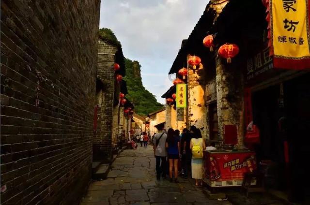 逃离倒影森林